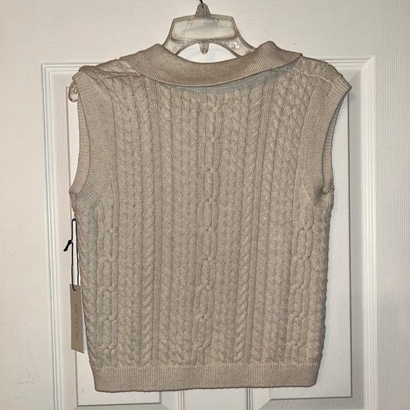 Rachel Zoe Beige 💯 Cotton Cable Knit Polo Collared Sleeveless Sweater Medium NWT - Picture 3 of 3